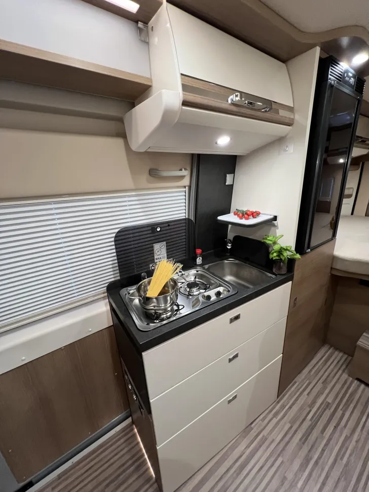 Fahrzeugbild Malibu Van comfort GT skyview 600 DB (543) #20