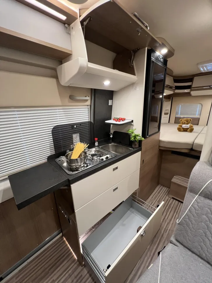 Fahrzeugbild Malibu Van comfort GT skyview 600 DB (543) #21