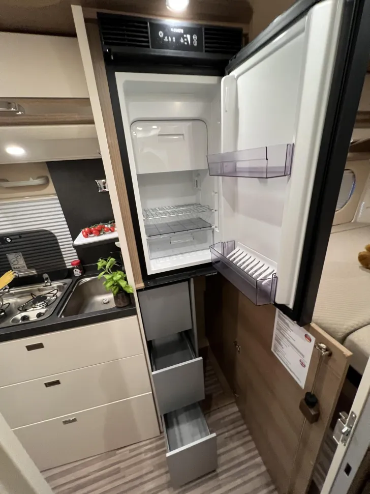 Fahrzeugbild Malibu Van comfort GT skyview 600 DB (543) #23