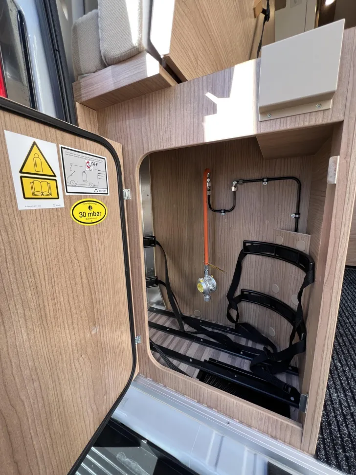 Fahrzeugbild Malibu Van comfort GT skyview 600 DB (543) #29