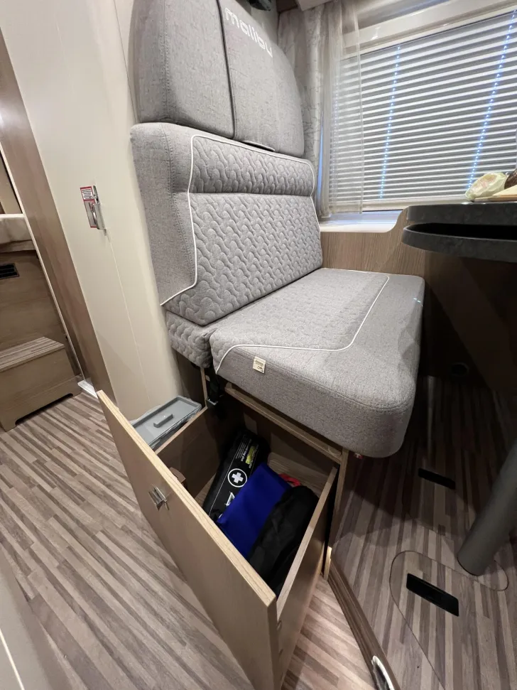 Fahrzeugbild Malibu Van comfort GT skyview 600 DB (543) #35