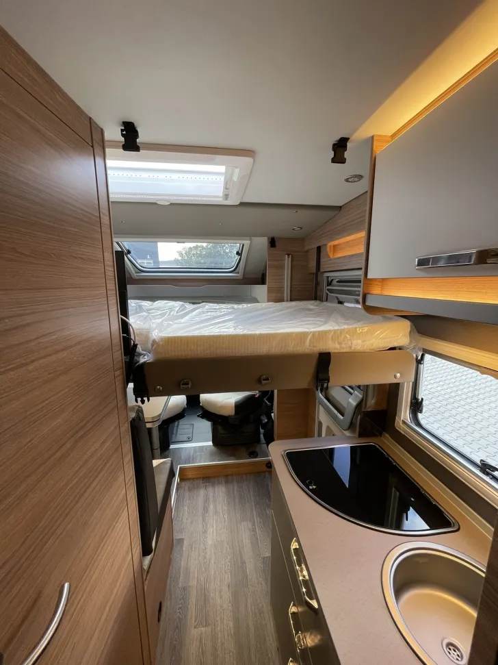 Fahrzeugbild Weinsberg CaraSuite EDITION SPICY 650 MEG #14