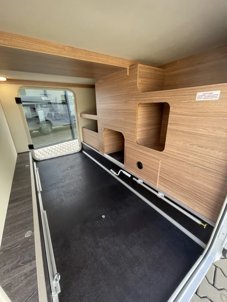 Fahrzeugbild Weinsberg CaraSuite EDITION SPICY 650 MEG #29