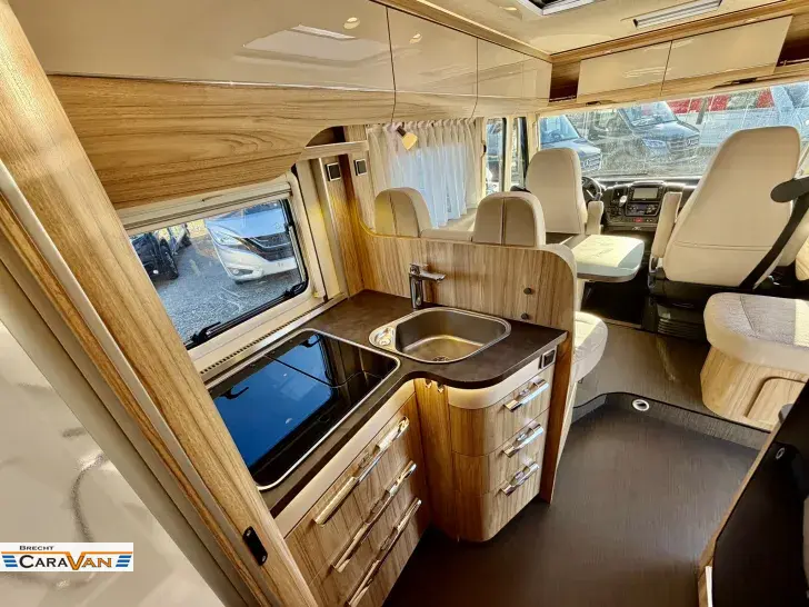 Fahrzeugbild Hymer Exsis-i 678 Ohne Hubbett/Automatik/AHK #11