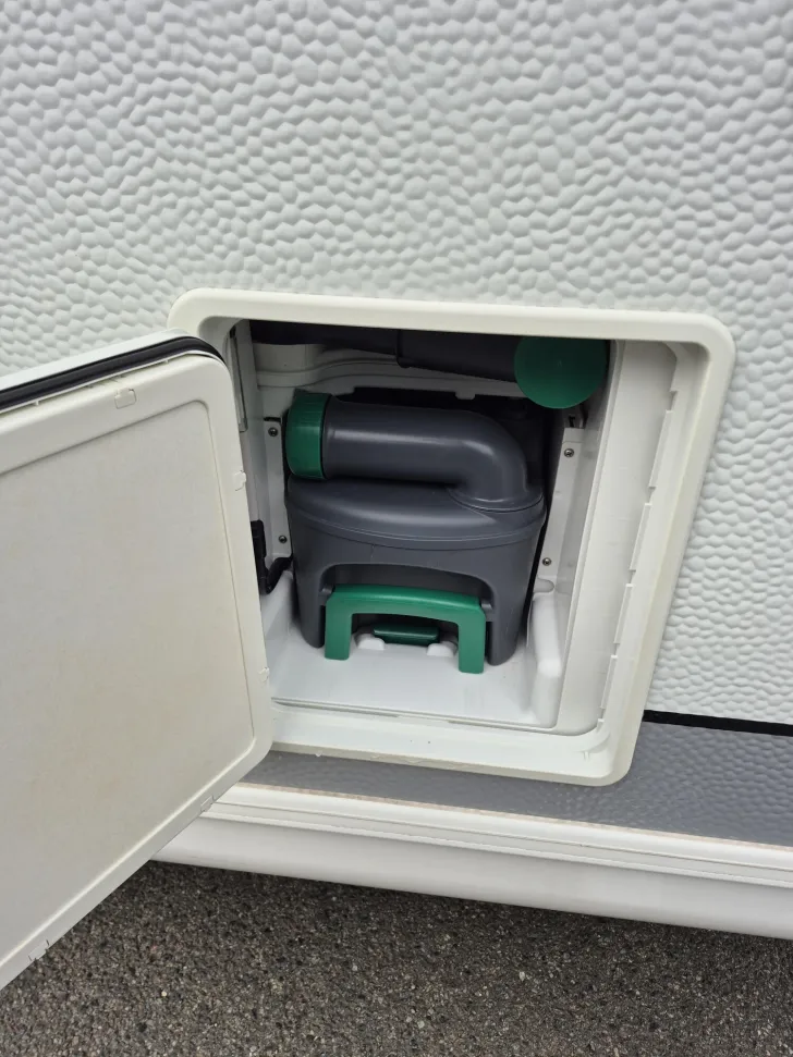 Fahrzeugbild Hobby De Luxe 490 KMF Mover/Markise/Solar/Dachklima #11