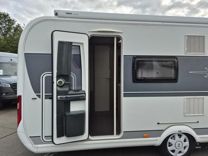 Fahrzeugbild Hobby De Luxe 490 KMF Mover/Markise/Solar/Dachklima #13
