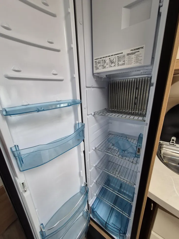 Fahrzeugbild Hobby De Luxe 490 KMF Mover/Markise/Solar/Dachklima #21