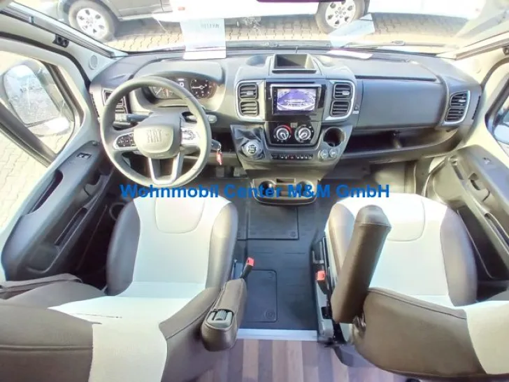 Fahrzeugbild Weinsberg CaraCompact 600 MEG Edition Pepper MJ26 Premium #4