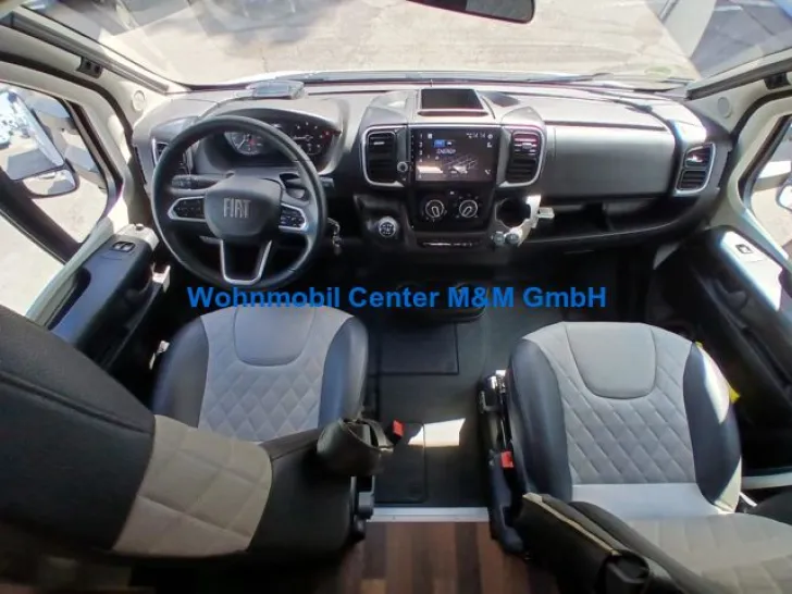 Fahrzeugbild Weinsberg CaraHome 550 MG Modell 2025 Markise Styling LiFe #3