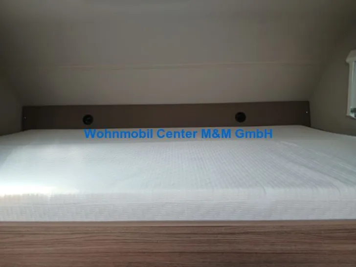Fahrzeugbild Weinsberg CaraHome 550 MG Modell 2025 Markise Styling LiFe #10