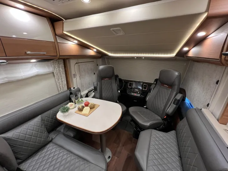 Fahrzeugbild Carthago chic c-line I 4.9 LE (553) #10