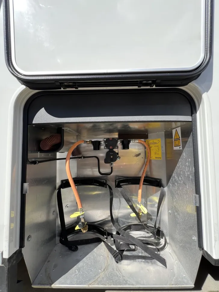 Fahrzeugbild Carthago chic c-line I 4.9 LE (553) #41