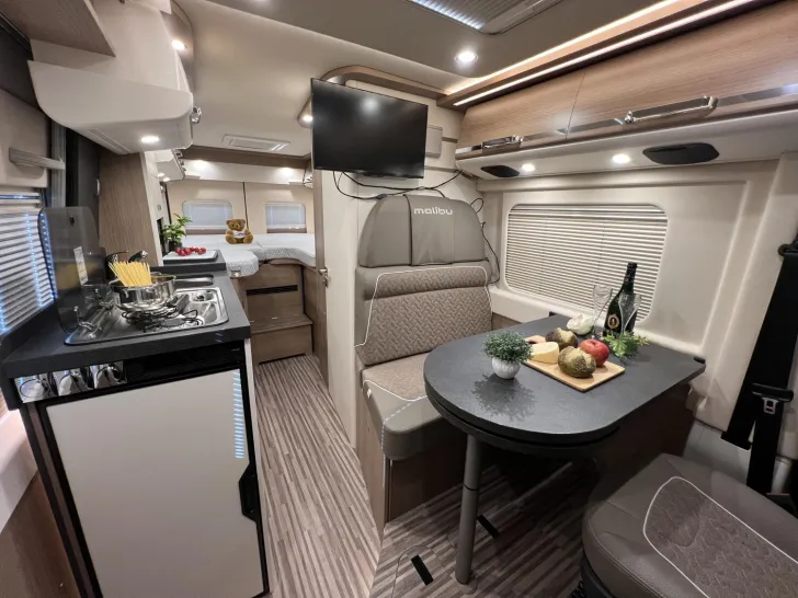 Fahrzeugbild Malibu Van charming GT skyview 640 LE RB (557) #16