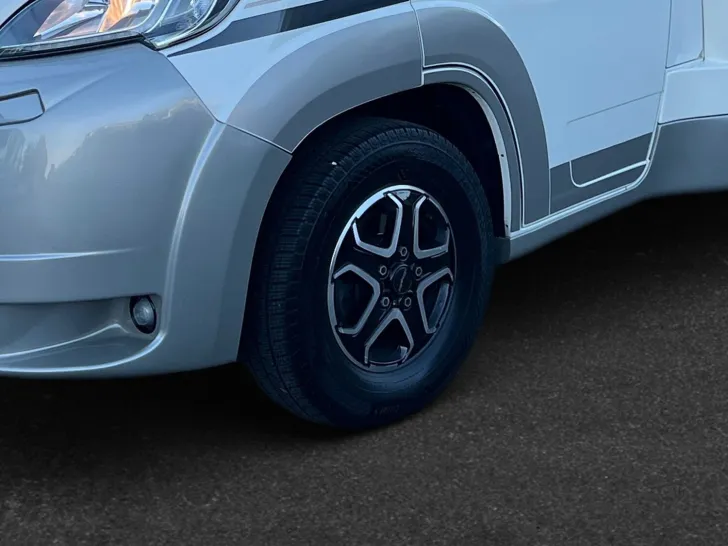 Fahrzeugbild Carthago chic c-line T 4.9 LE (558) #6