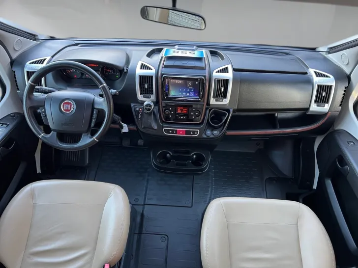 Fahrzeugbild Carthago chic c-line T 4.9 LE (558) #10