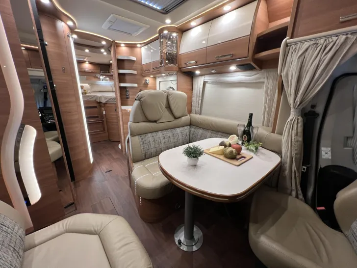 Fahrzeugbild Carthago chic c-line T 4.9 LE (558) #15