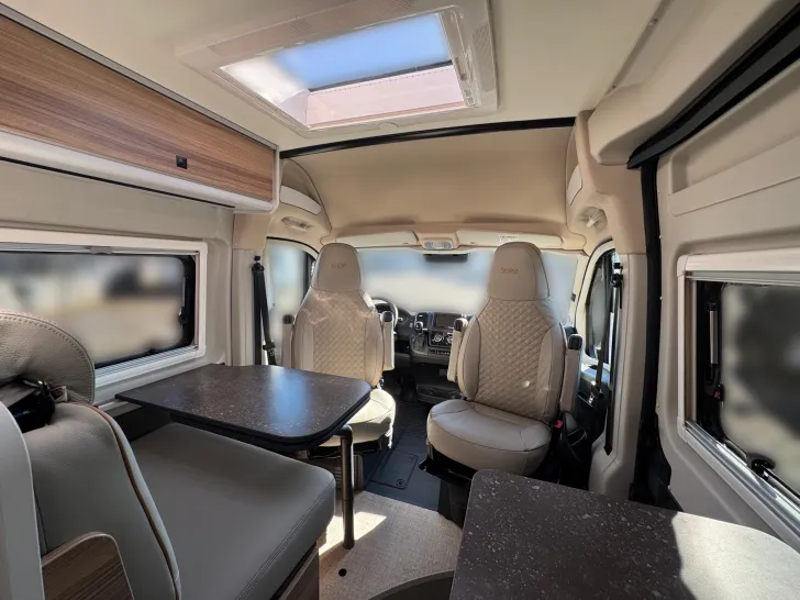 Fahrzeugbild Bürstner B66 640 C Rückfahrkamera #9