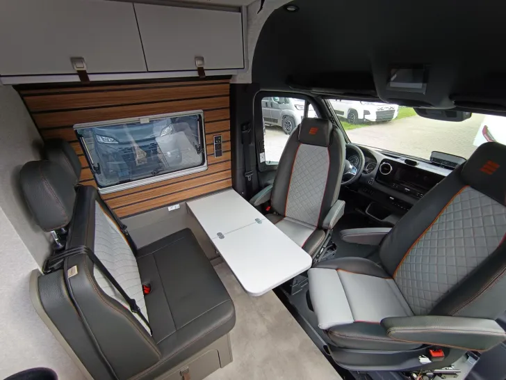 Fahrzeugbild Hymer Grand Canyon S CrossOver 600 4,1t, Solar,5G Rout #22