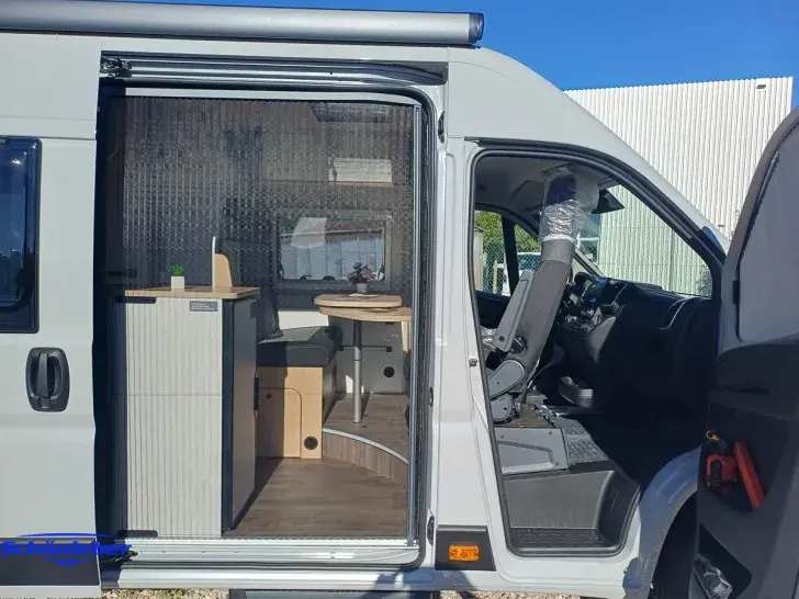 Fahrzeugbild LMC Innovan 640 Pure #33
