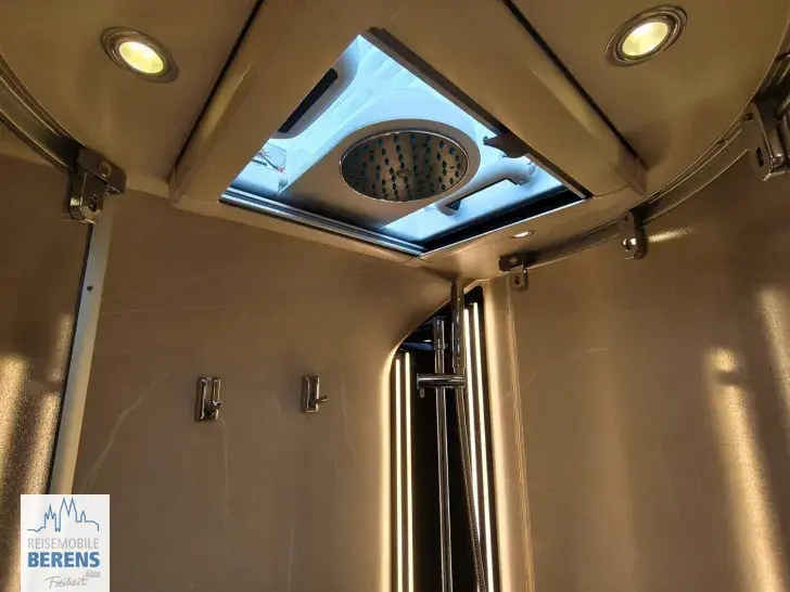 Fahrzeugbild Carthago chic e-line I 61 XL LE Mercedes #30