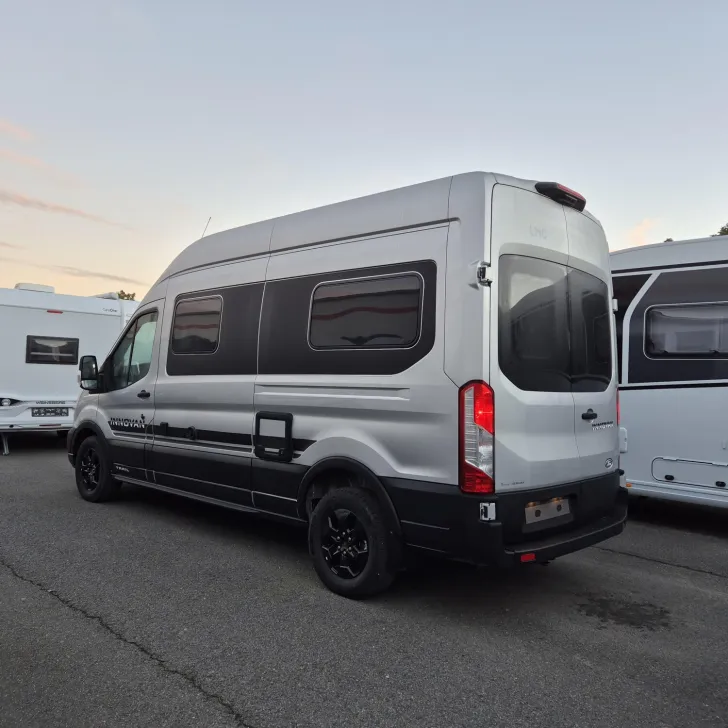 Fahrzeugbild LMC Innovan Ford 592 Sondermodell Moondust #4
