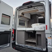Fahrzeugbild LMC Innovan Ford 592 Sondermodell Moondust #7