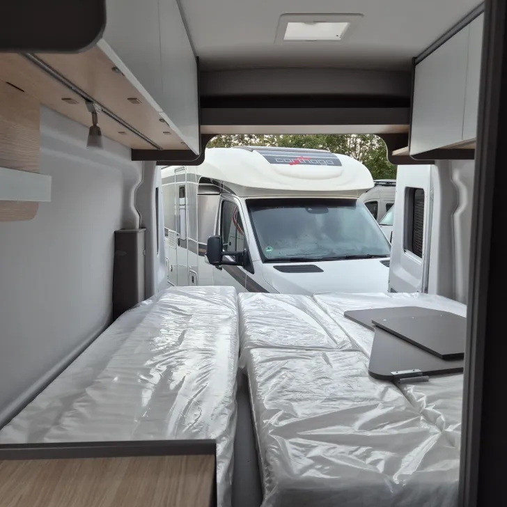 Fahrzeugbild LMC Innovan Ford 592 Sondermodell Moondust #14