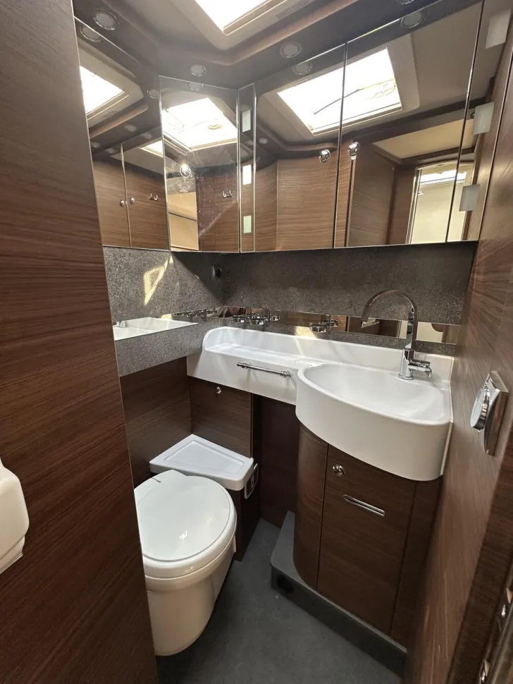 Fahrzeugbild Carthago chic c-line I 4.9 LE #14