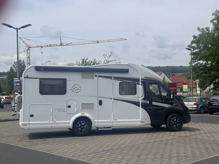 Fahrzeugbild Knaus Sky Wave 650 MF Garagenwagen, sehr gepflegt #1