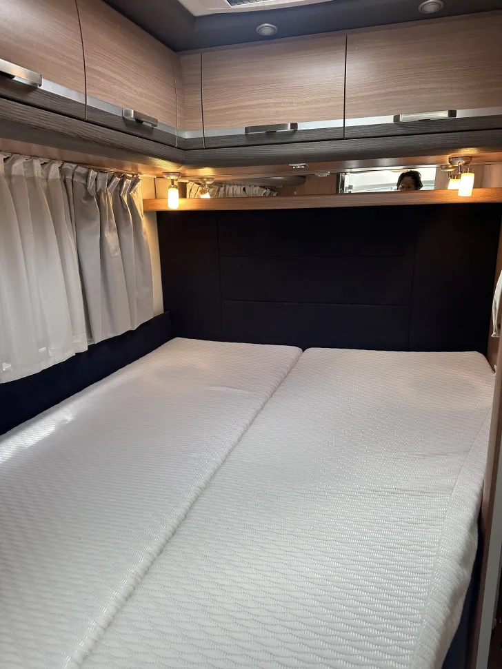Fahrzeugbild Knaus Sky Wave 650 MF Garagenwagen, sehr gepflegt #6