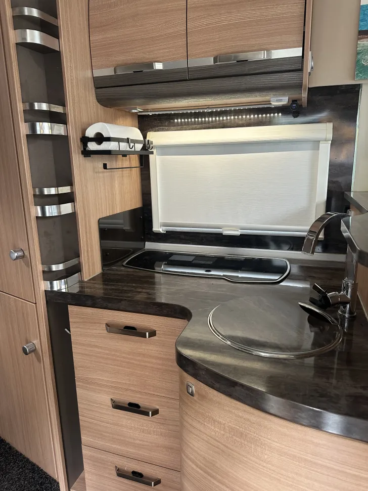 Fahrzeugbild Knaus Sky Wave 650 MF Garagenwagen, sehr gepflegt #9