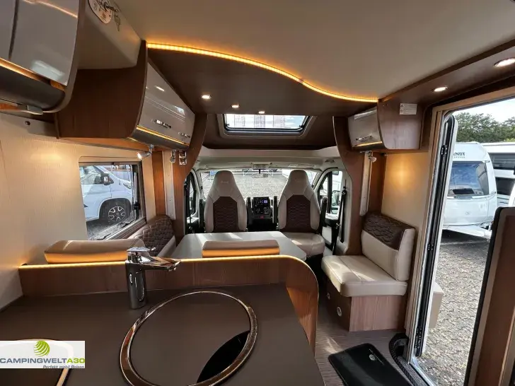 Fahrzeugbild Bürstner Lyseo HL TD 690*SAT*SOLAR*AHK*DUOC.* #12