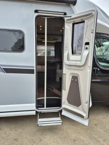 Fahrzeugbild Knaus L!VE / LIVE Wave 650 MEG *Black-Selection* #15