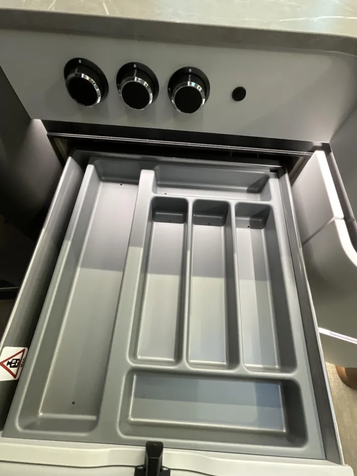 Fahrzeugbild Hymer B-Klasse MC I 680 Artkispaket, Dachklima, Autark #16