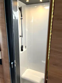 Fahrzeugbild Knaus L!VE TI PLATINUM SELECTION 650 MEG #18