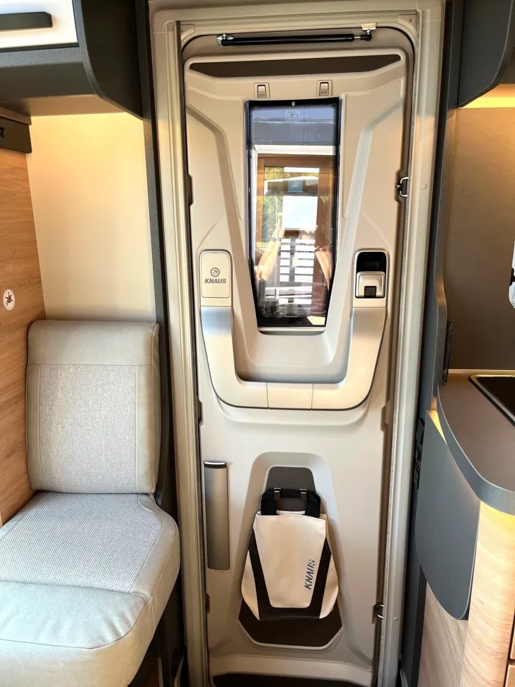 Fahrzeugbild Knaus L!VE TI PLATINUM SELECTION 650 MEG #24