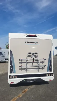 Schräg Hinten Chausson Teilintegrierte 777GA Titanium Premium 170 PS/Automatik/SAT/Hubbett