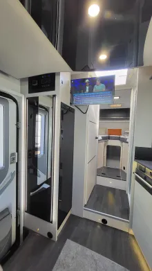 Weitere Betten Chausson Teilintegrierte 777GA Titanium Premium 170 PS/Automatik/SAT/Hubbett