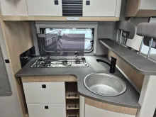 Fahrzeugbild Hobby OnTour T 700 FH Hubbett/Markise #14