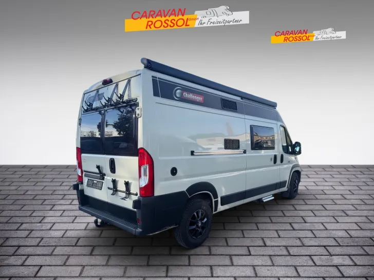Fahrzeugbild Challenger Van Road Edition V 114 Premium #4