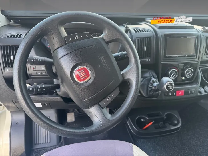 Fahrzeugbild Challenger Van Road Edition V 114 Premium #8