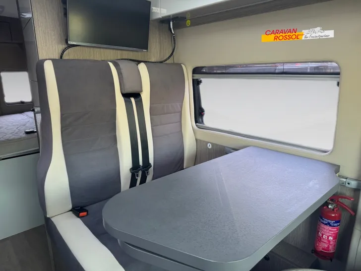 Fahrzeugbild Challenger Van Road Edition V 114 Premium #12
