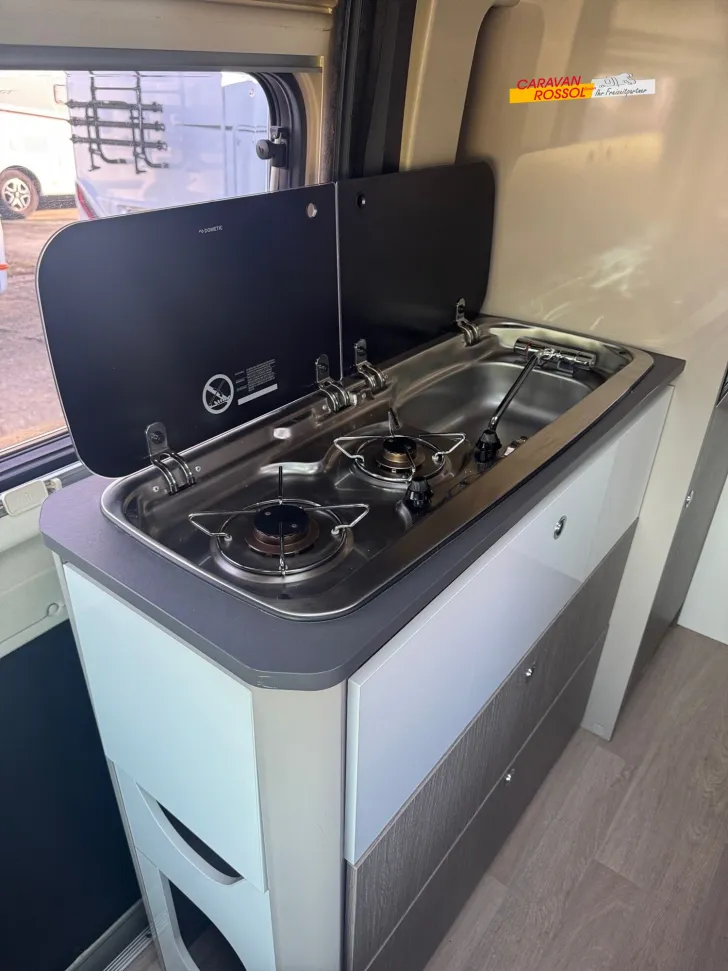 Fahrzeugbild Challenger Van Road Edition V 114 Premium #13