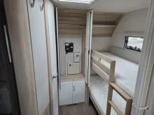 Fahrzeugbild Hobby De Luxe 545 KMF 2000kg/Deichselabdeckung/Antieschlingerkupplung/seperate Dusche #15