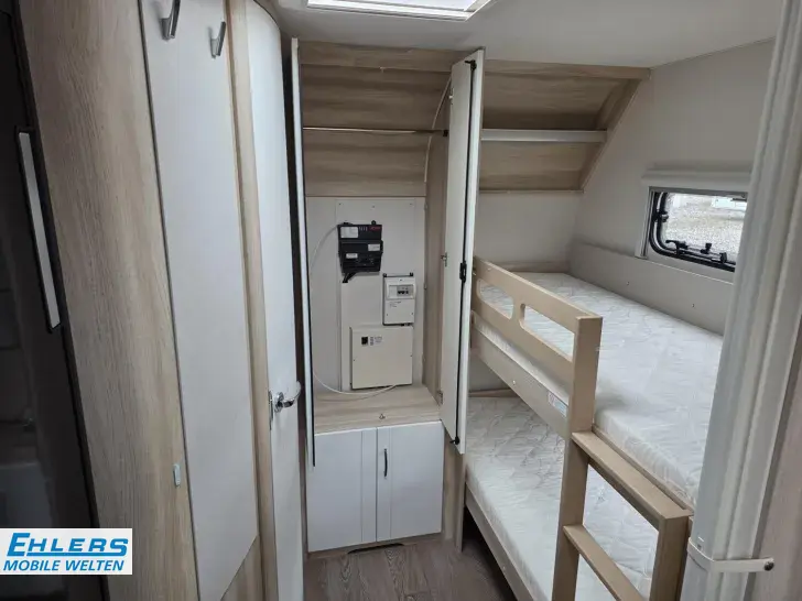 Fahrzeugbild Hobby De Luxe 545 KMF 2000kg/Deichselabdeckung/Antieschlingerkupplung/seperate Dusche #15
