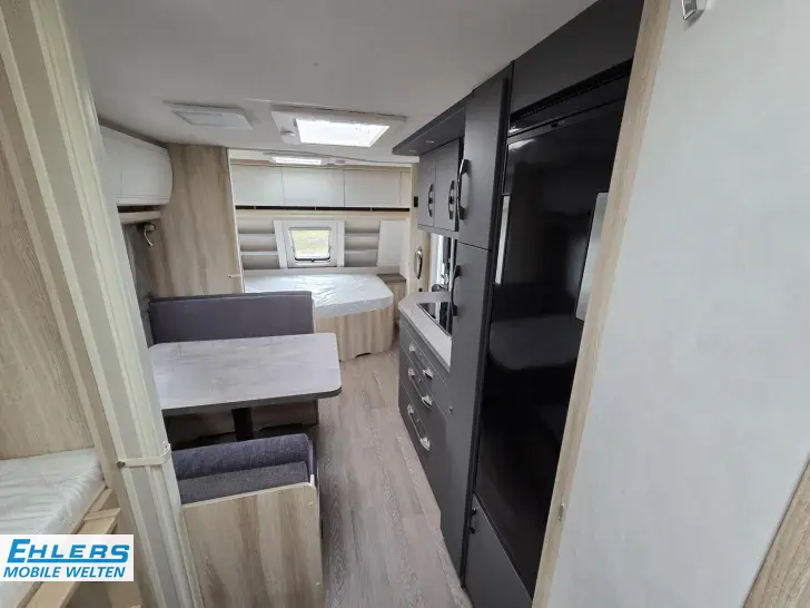 Fahrzeugbild Hobby De Luxe 545 KMF 2000kg/Deichselabdeckung/Antieschlingerkupplung/seperate Dusche #20