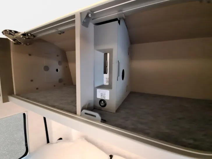 Fahrzeugbild Hymer Grand Canyon S CrossOver 600 Aufstelldach, AHK #29