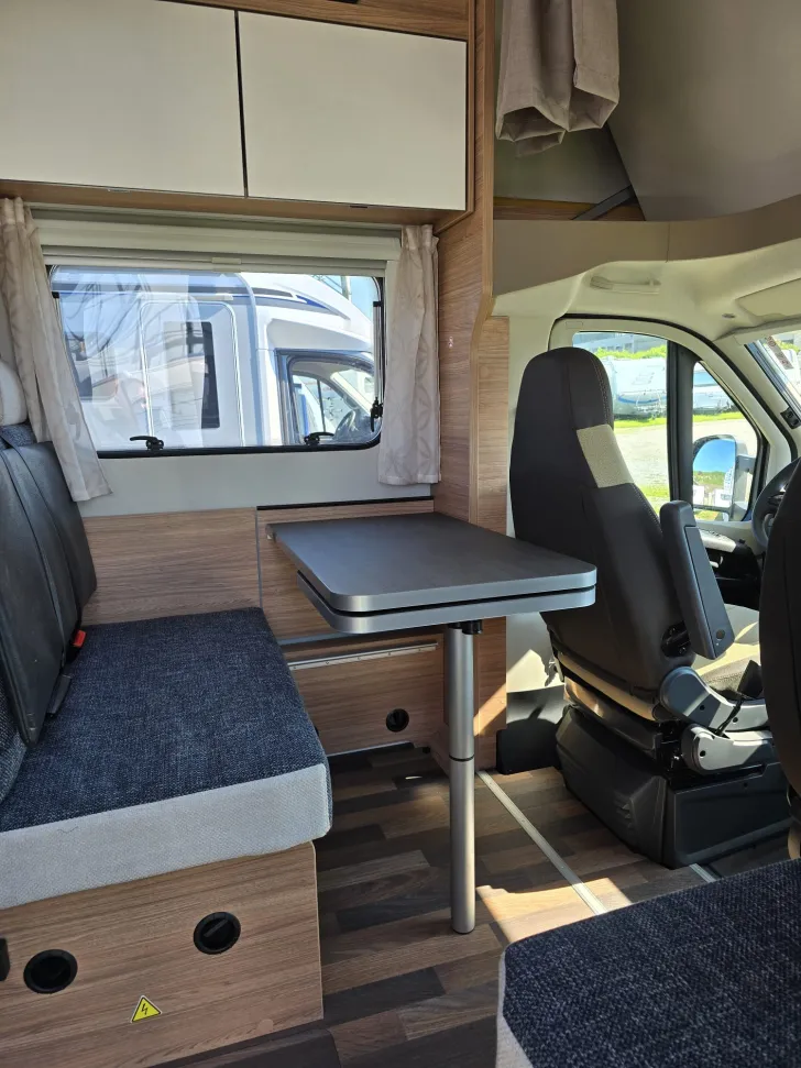 Fahrzeugbild Weinsberg CaraHome 650 MEG Aufbauklimaanlage, Markise #5