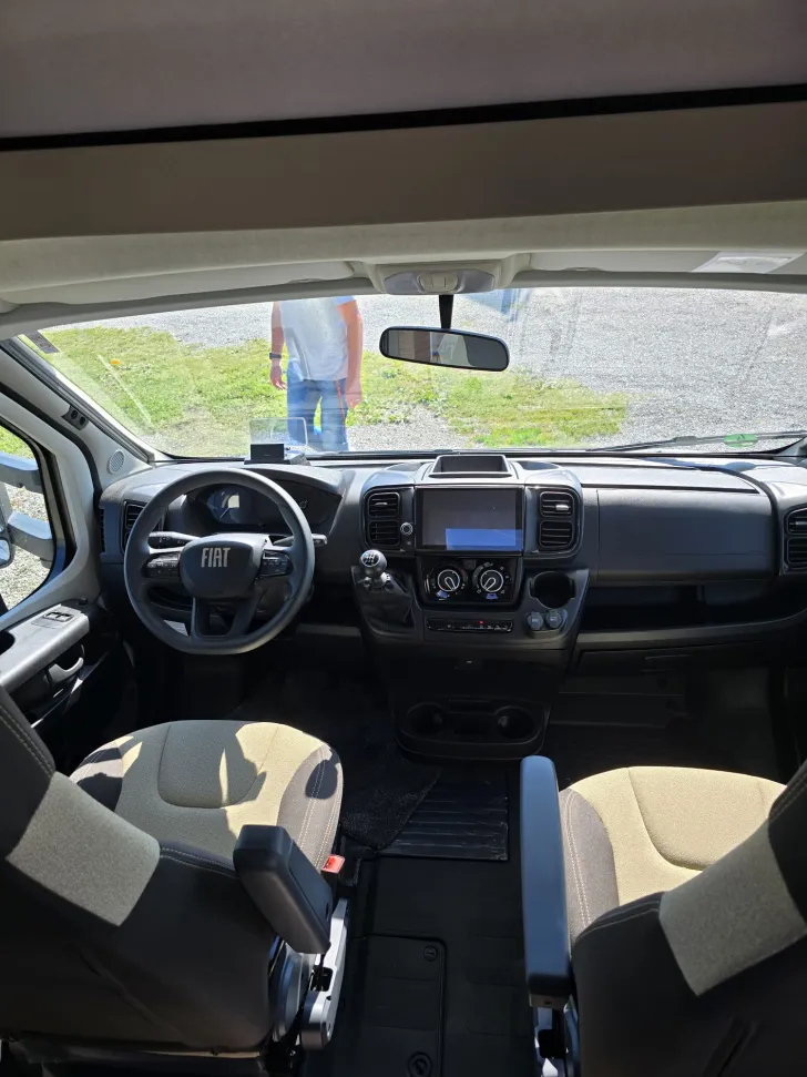 Fahrzeugbild Weinsberg CaraHome 650 MEG Aufbauklimaanlage, Markise #6