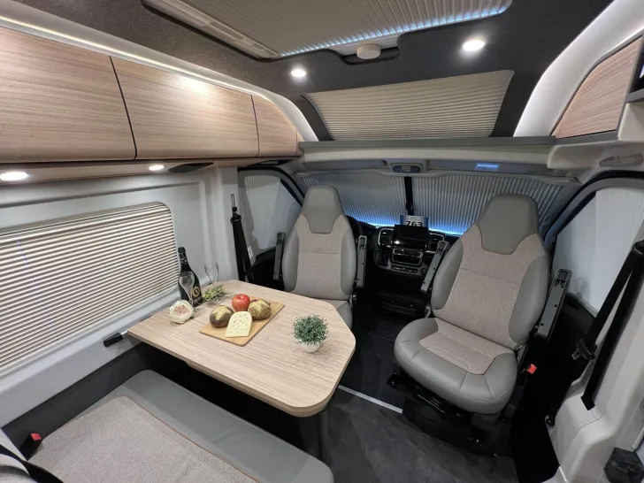 Fahrzeugbild Malibu Van charming GT skyview 640 LE RB (763) #14